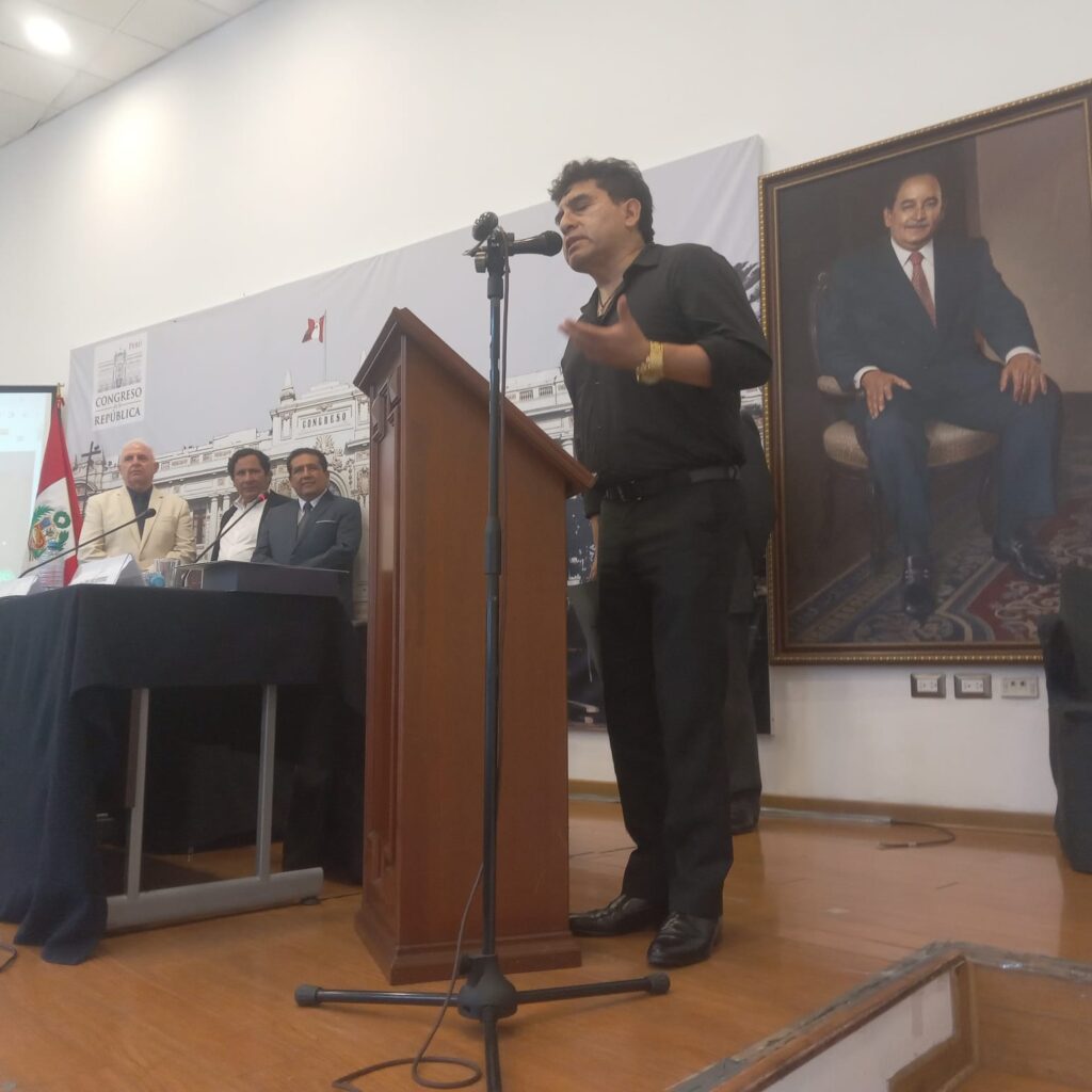 la fiesta del agua ArteRedPeruana Los Sin Agua Lima Peru 7