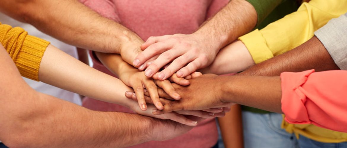banner-people-hands